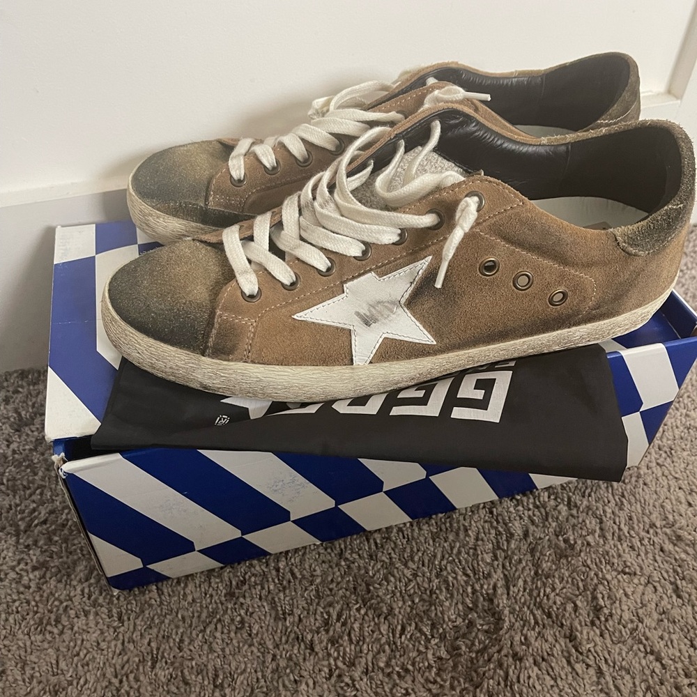 Golden Goose Men Superstar Sneakers (Worn once) very good condition.